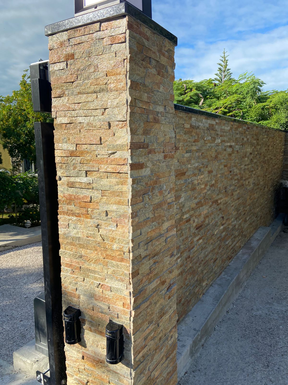 LAJA OXIDO SAN JUAN EARTH QUARTZ