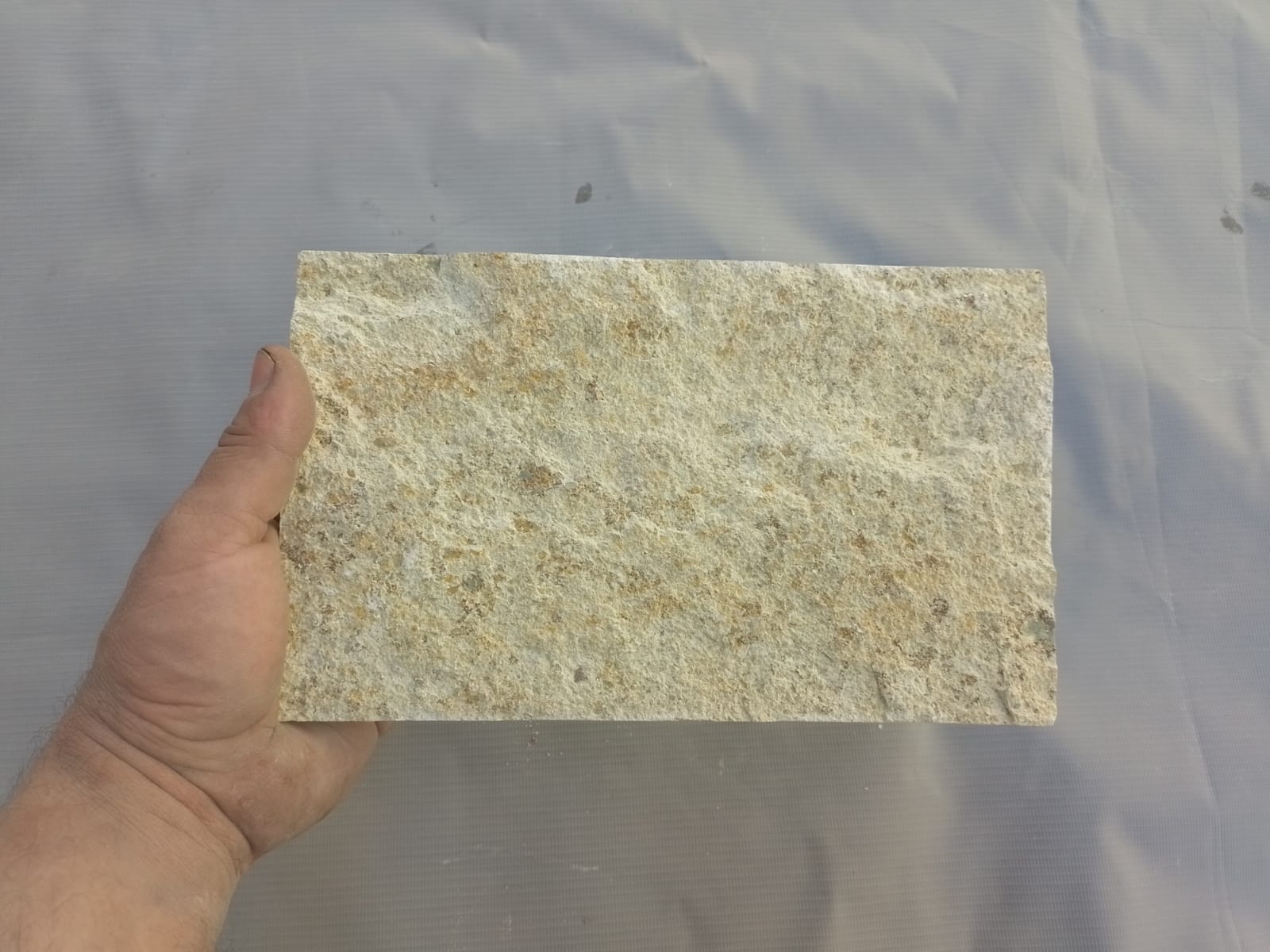 BARILOCHE CORTADA 15 X LL