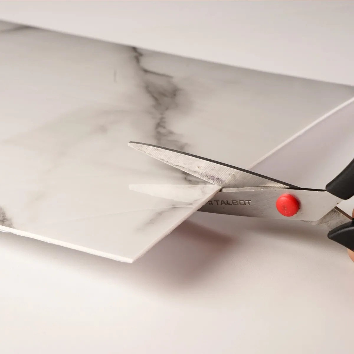 PLACA AUTOADHESIVAS SIMIL MARMOL NEGRA 60X30